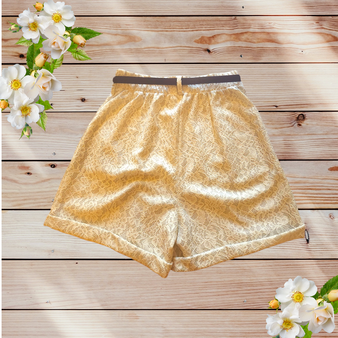 IS.2.03070-pantalones cortos de encaje