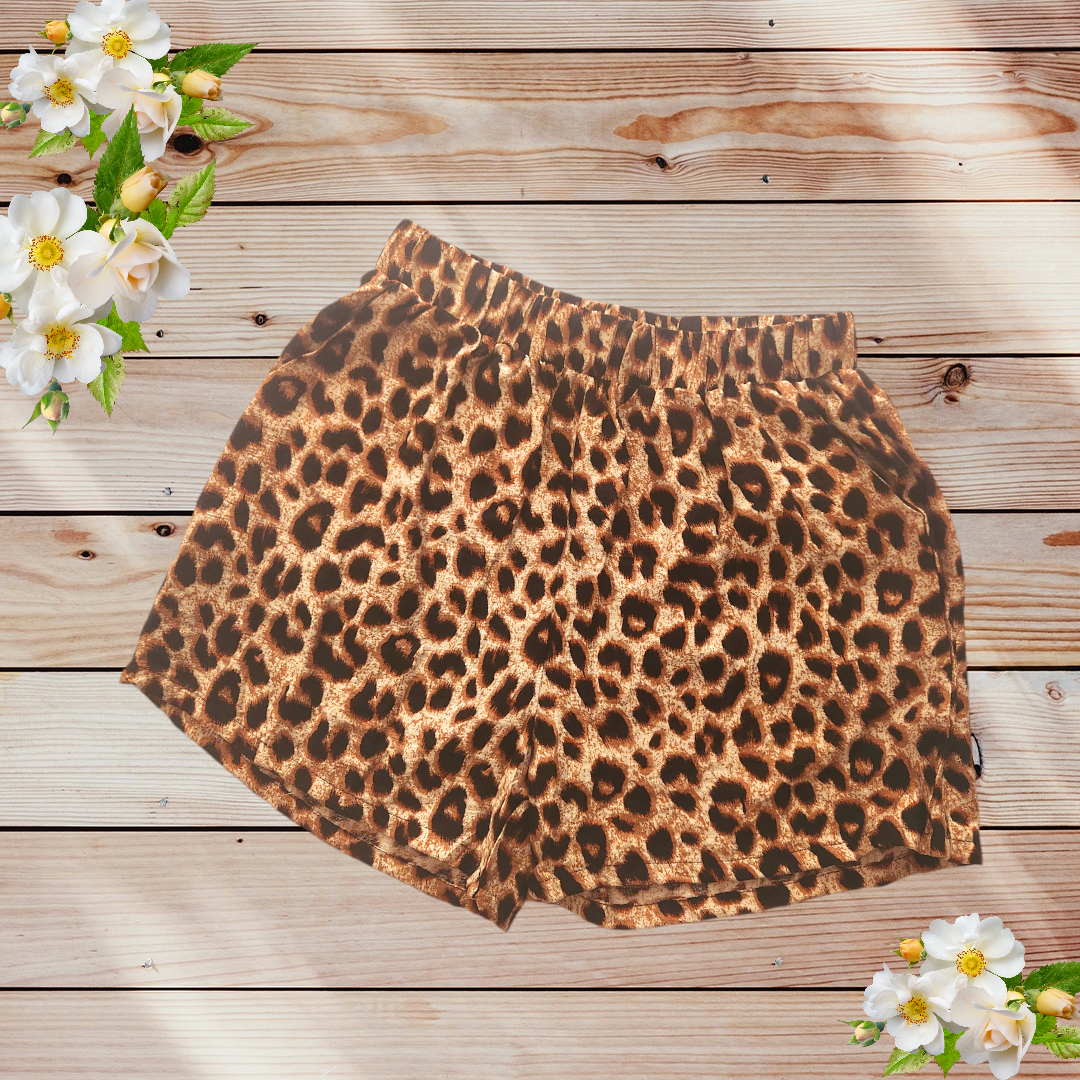 IS.2.03120-leopard shorts