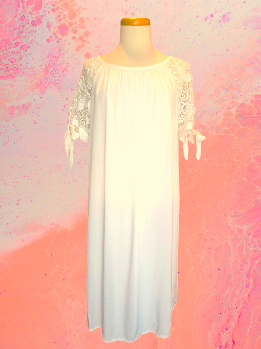 IS.2.01190-white dress