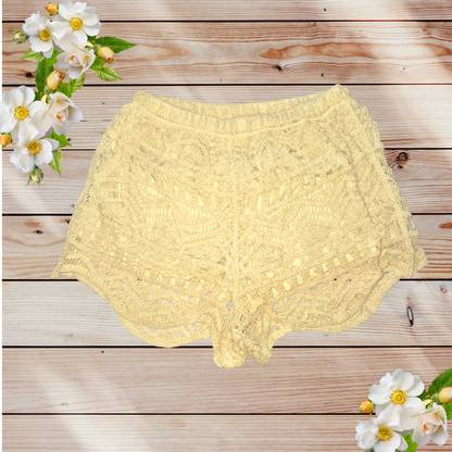 IS.2.03100-shorts in macramè bianco